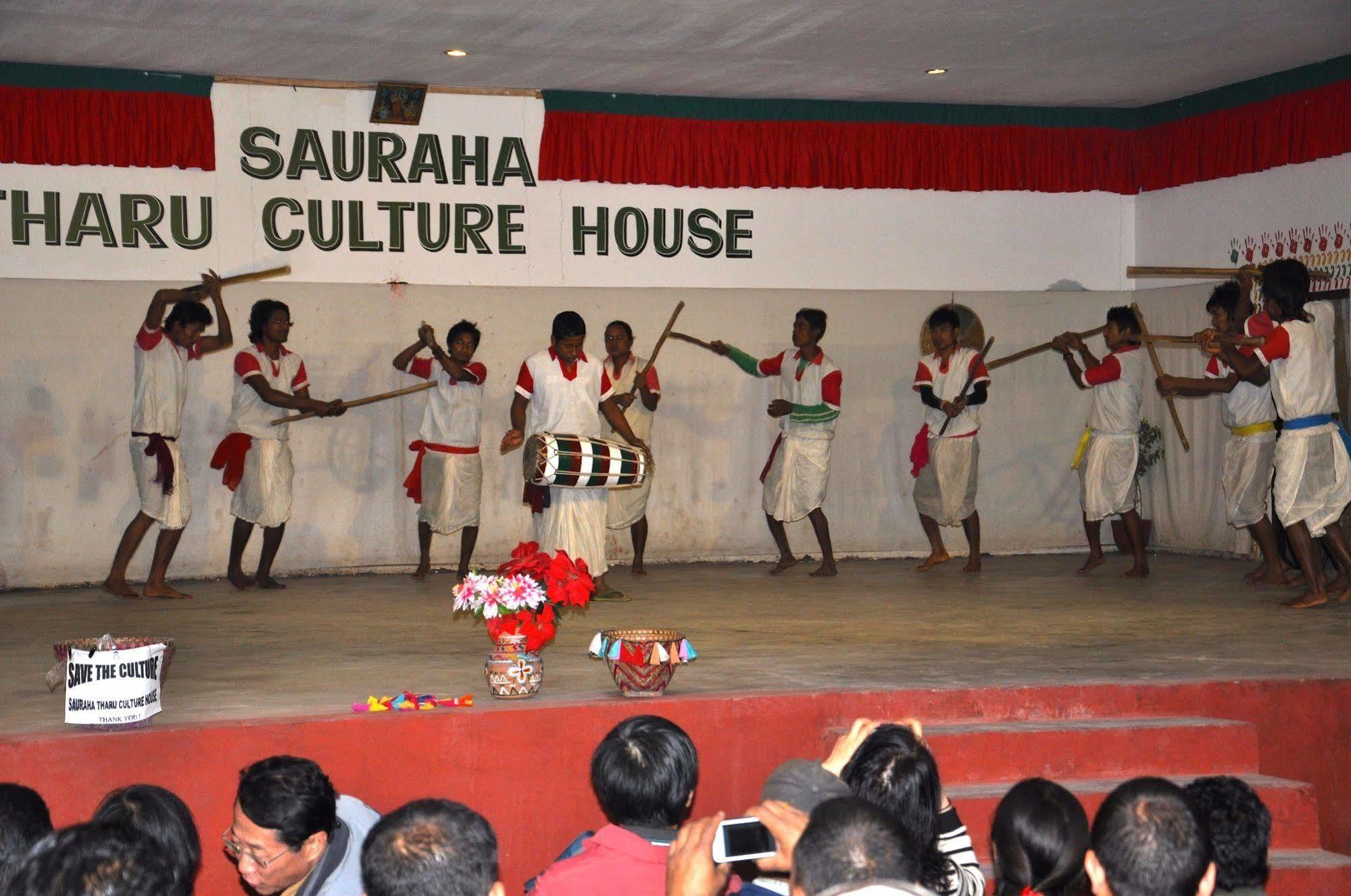 Chitwan Safari Camp & Lodge Sauraha Esterno foto